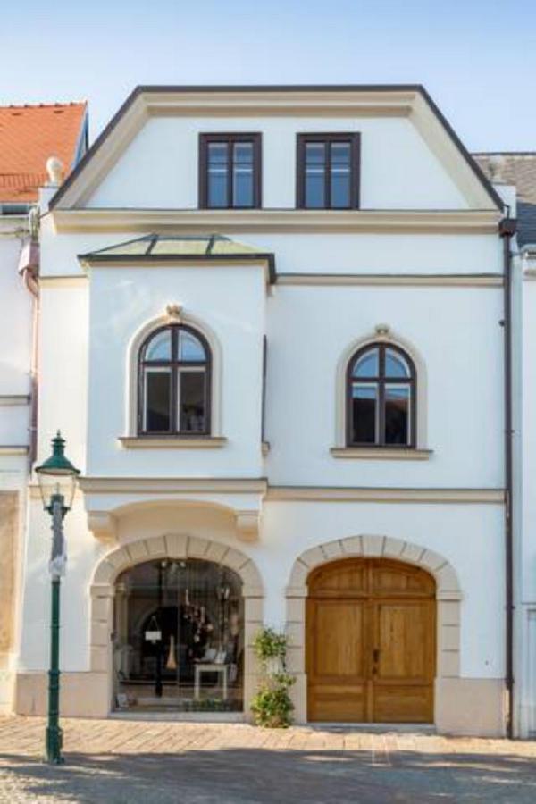Gaestesuiten Beim Schloss 아이젠슈타트 외부 사진